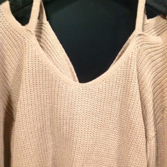 Blush knit sweater with twist back or front - Picture 4 of 6